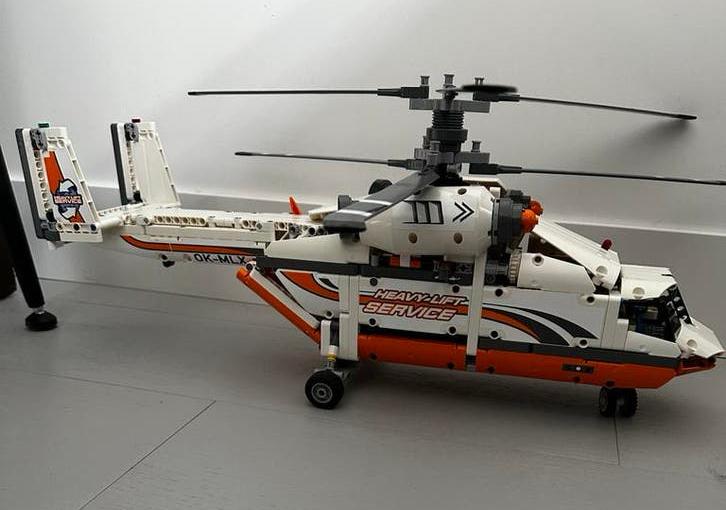 Lego technic 42052 helikopter - compleet met doos en boekje, Compleet, Lego, Ophalen of Verzenden, Zo goed als nieuw