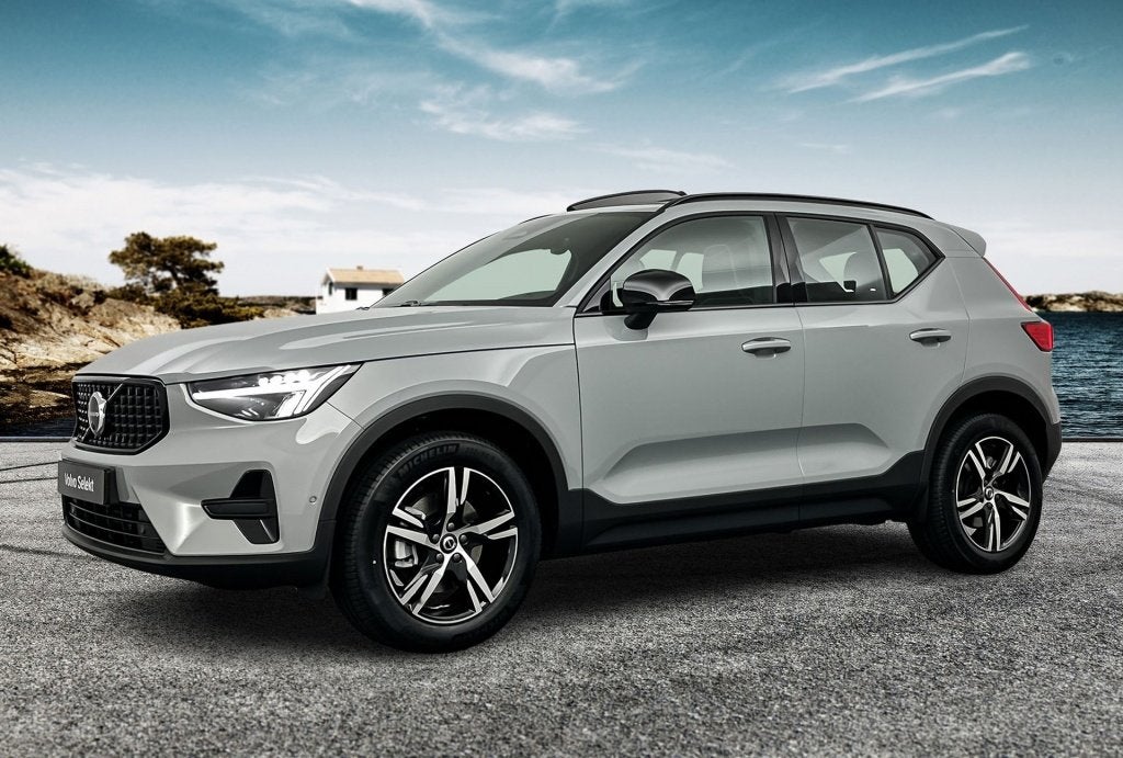 Foto 3 van Volvo XC40 B4 197PK Plus Dark | Pano | 360 camera | Luxe bek