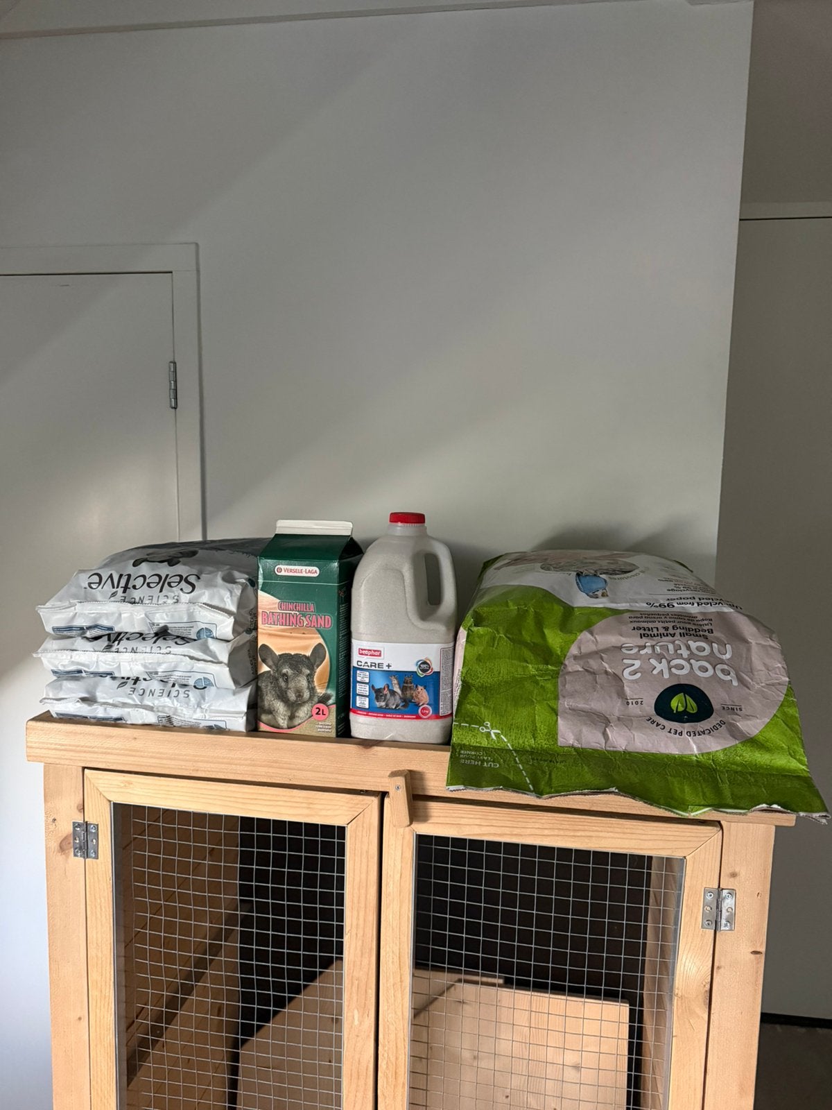 Chinchilla voer, badzand en bedding, Dieren en Toebehoren, Minder dan 75 cm, Zo goed als nieuw, Chinchilla, Ophalen