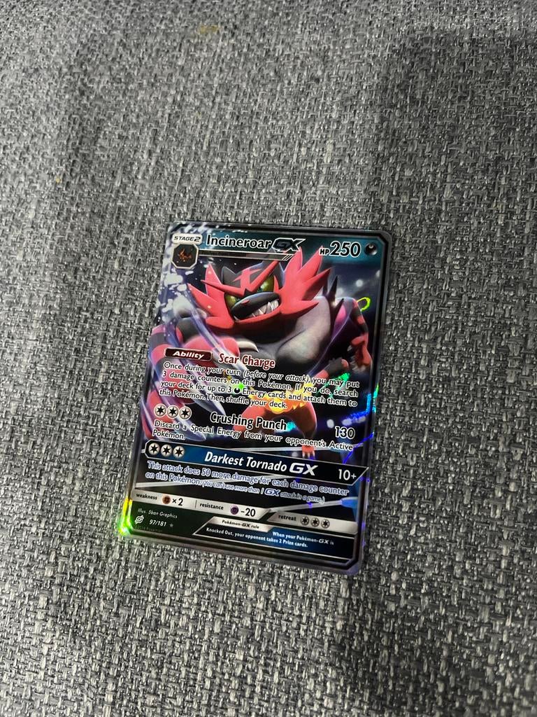 Incineroar GX Pokémon Kaart - Zeldzaam en Krachtig!, Ophalen, Zo goed als nieuw