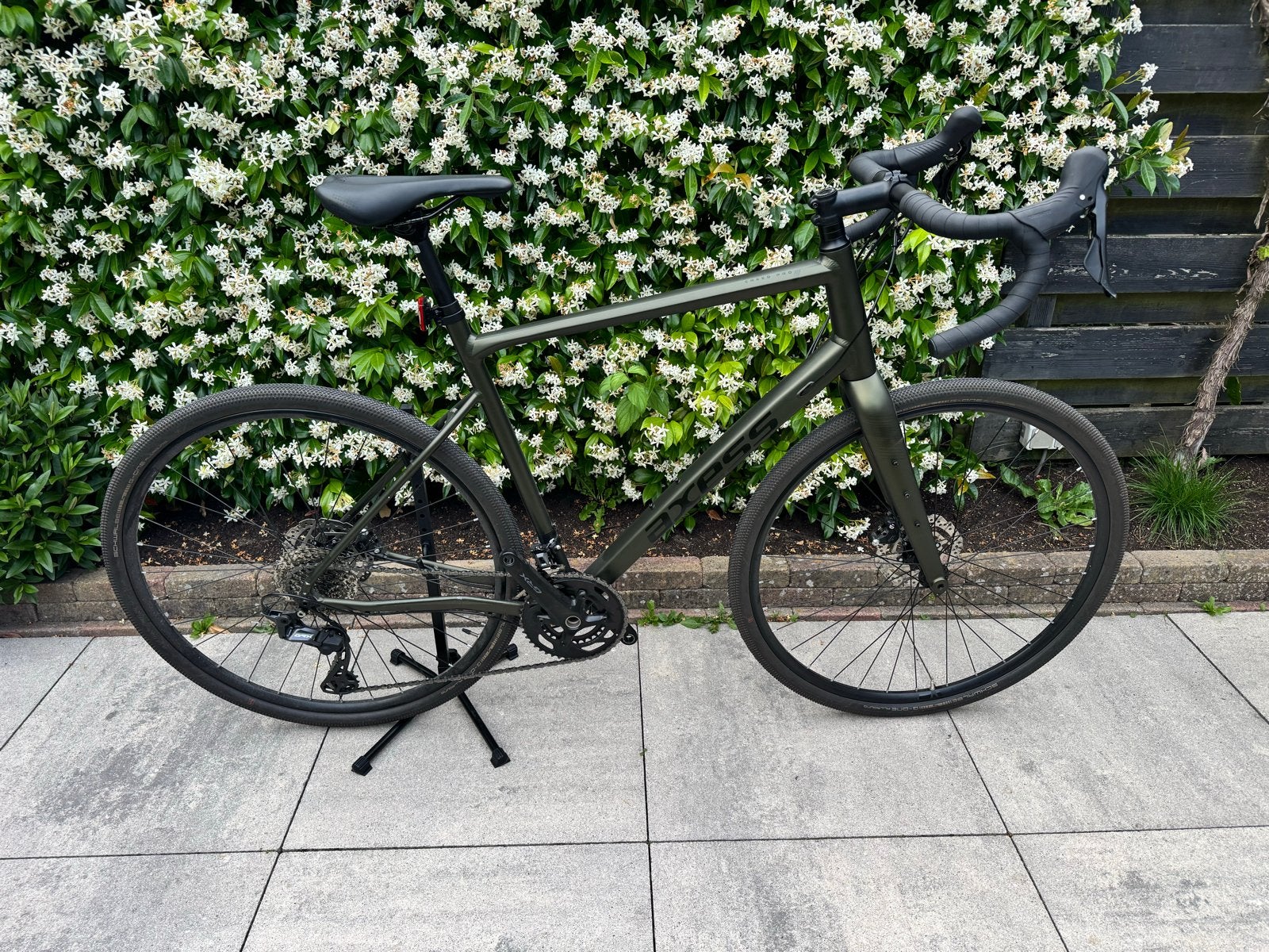 Axess Gravel Bike M/L - Mat Groen, Shimano GRX 12-speed, 28 inch, 10 tot 15 versnellingen, Zo goed als nieuw, Schijfrem