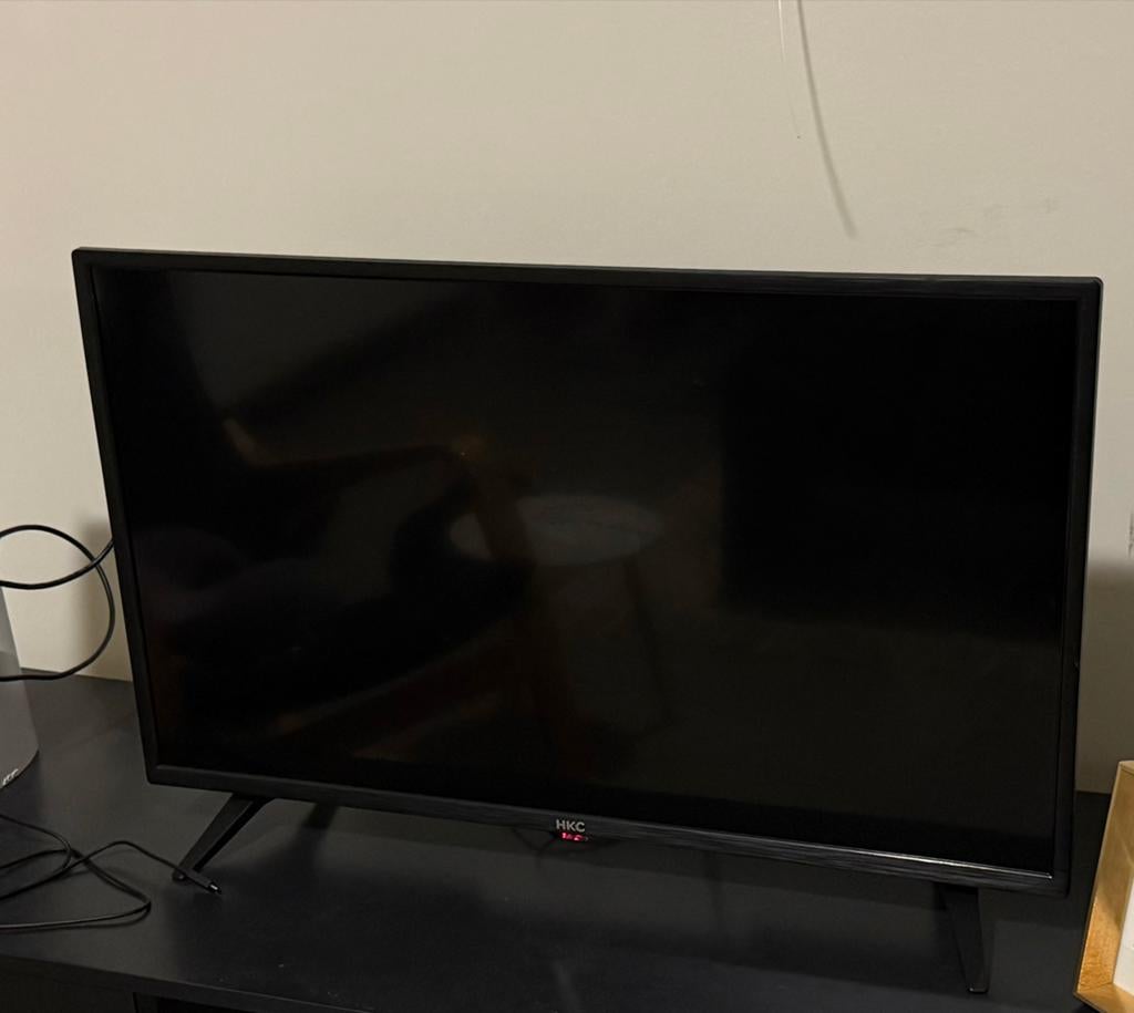 HKC Smart TV - Inclusief Netflix, HBO, Disney+ en meer!, Ophalen, Zo goed als nieuw, Overige merken, Smart TV