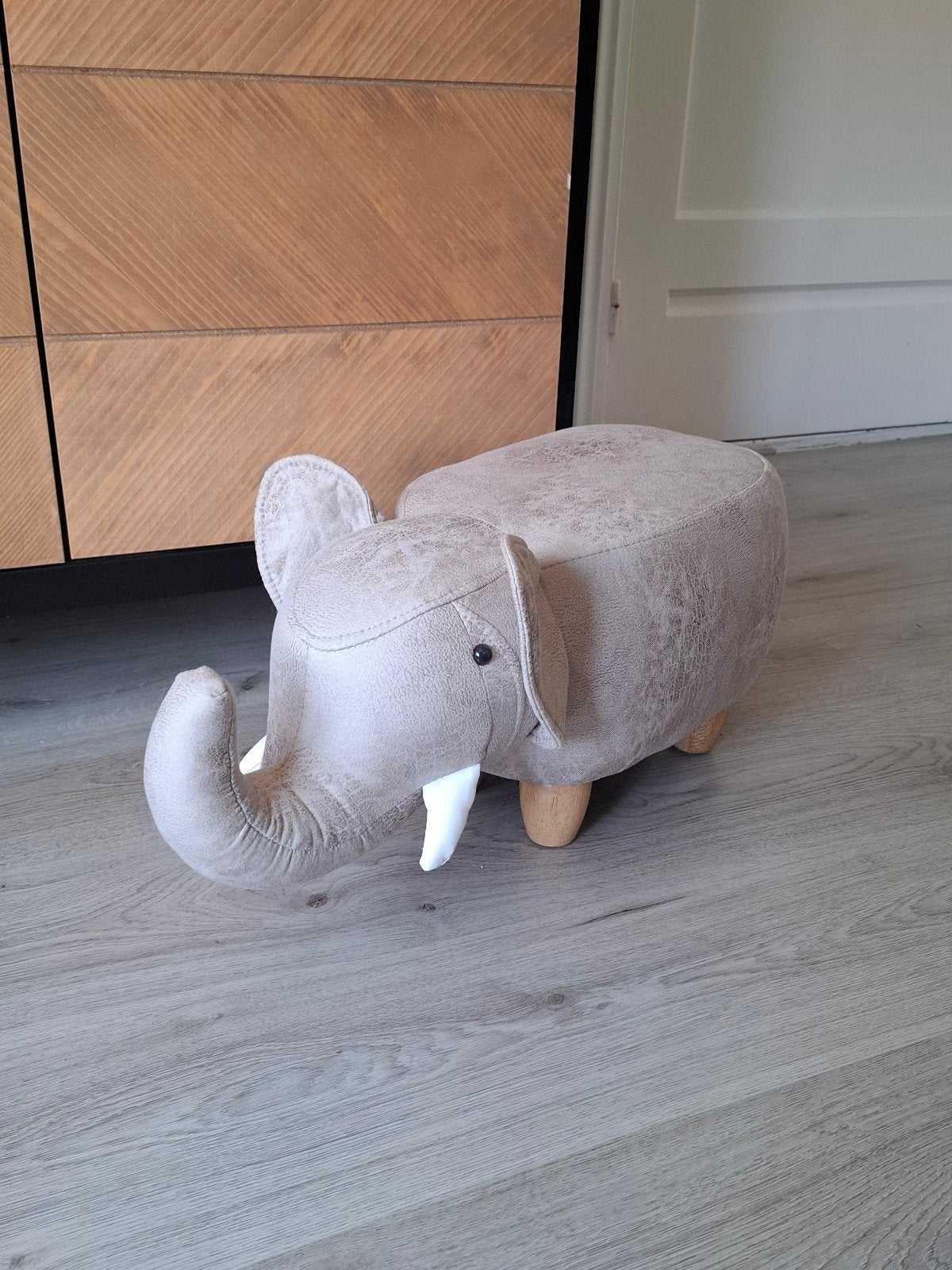 Olifant krukje, Ophalen