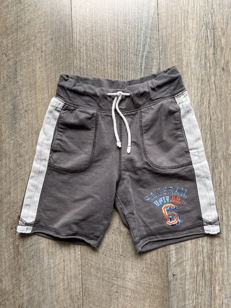 Korte broek grijs/wit (6-7 jaar), Ophalen of Verzenden, Gebruikt, Jongen, Broek