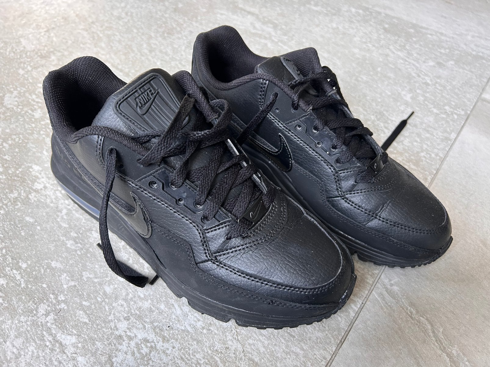 Nike Air Max zwart maat 41, Kleding | Dames, Schoenen, Zo goed als nieuw, Sneakers of Gympen, Zwart, Ophalen of Verzenden