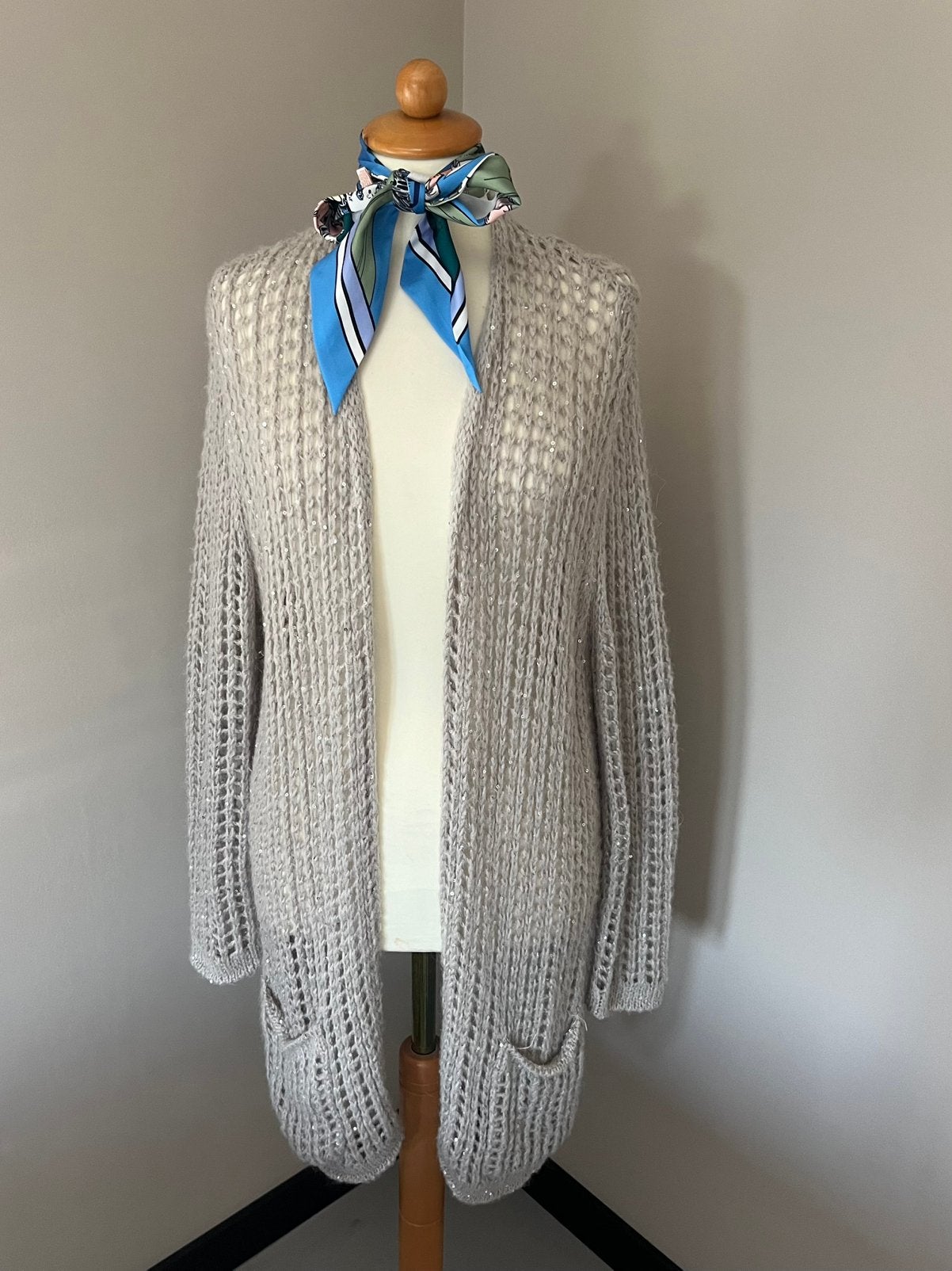 Nieuwstaat! Luisa Cerano zilvergrijs vest grijs 38, Ophalen of Verzenden, Zo goed als nieuw, Maat 38/40 (M), Grijs