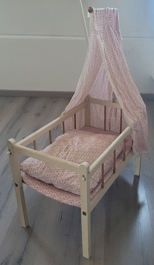 Speelgoed voor pop ledikant bedje poppenbed, Ophalen, Gebruikt, Babypop