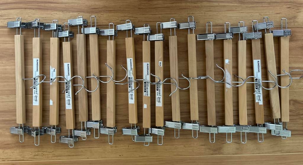 54x Houten Kledinghangers: 18 Broekhangers & 36 Platte Hange, Ophalen of Verzenden, Zo goed als nieuw, Hout, Volwassenen
