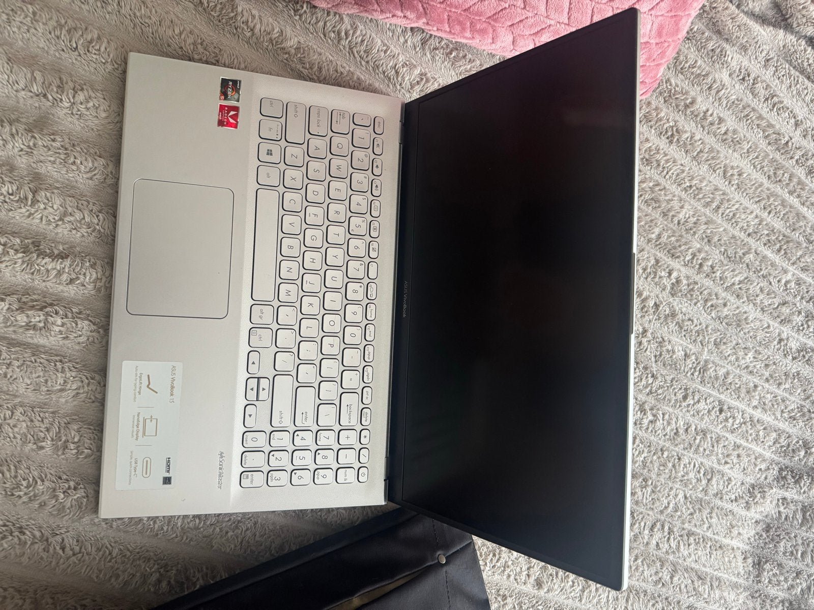 ASUS Vivobook 17 - Zo goed als nieuw, Computers en Software, 2 tot 3 Ghz, Qwerty, 8 GB, Ophalen of Verzenden