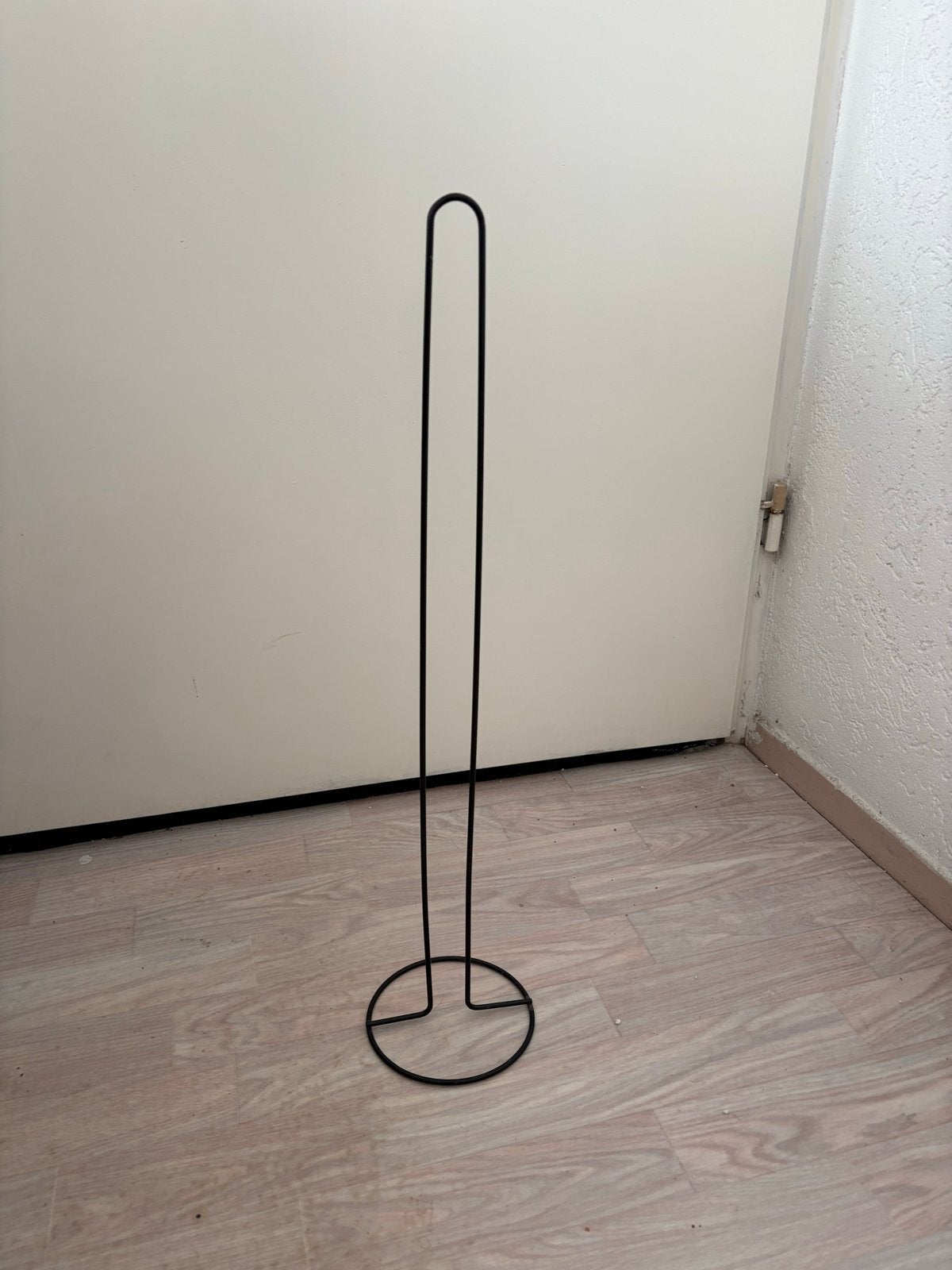 Zwarte WC rolhouder staand 60 cm hoog, Ophalen of Verzenden, Gebruikt, Zwart, Metaal
