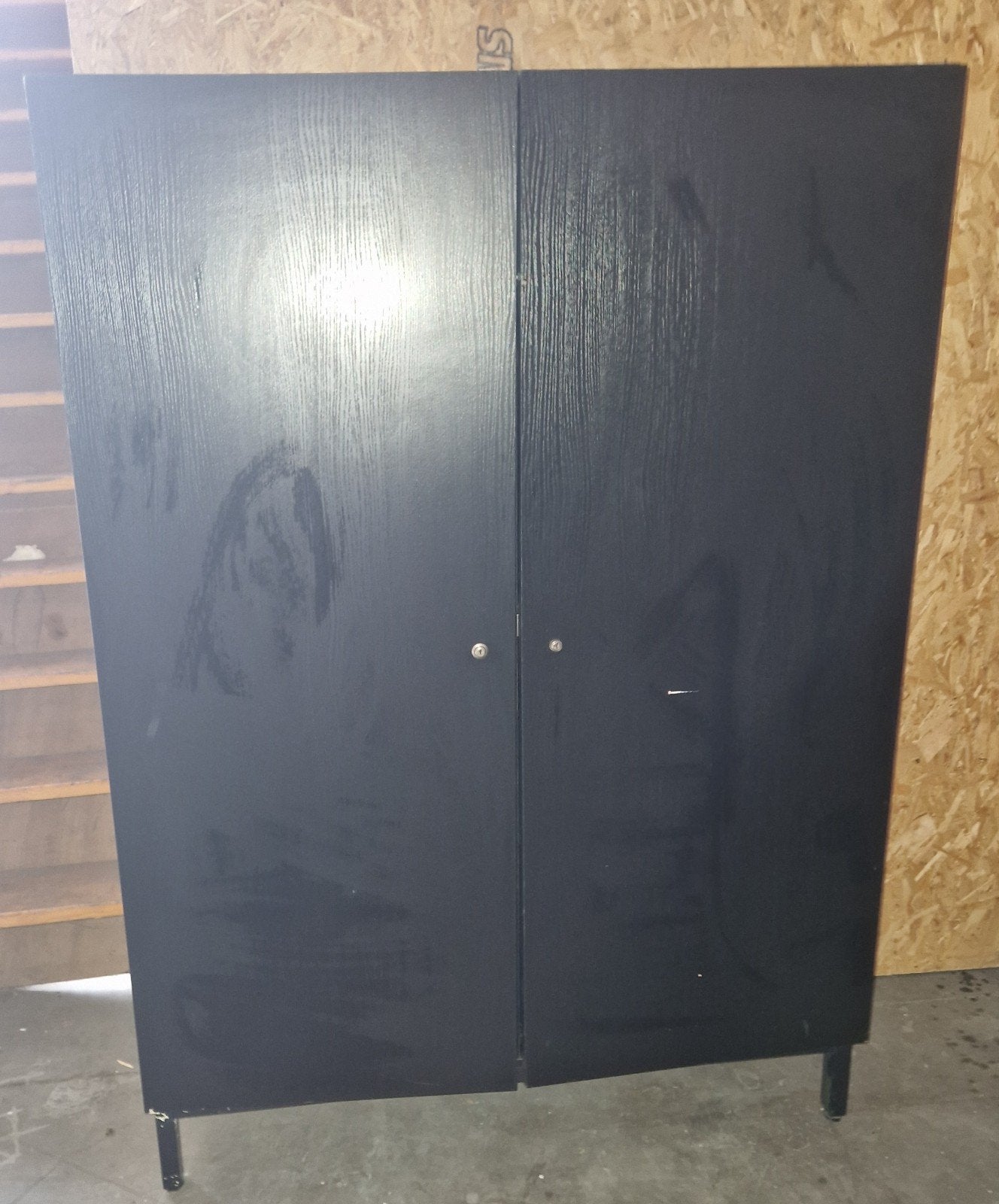 te koop igsz houten zwarte kast, Huis en Inrichting, Ophalen, Gebruikt