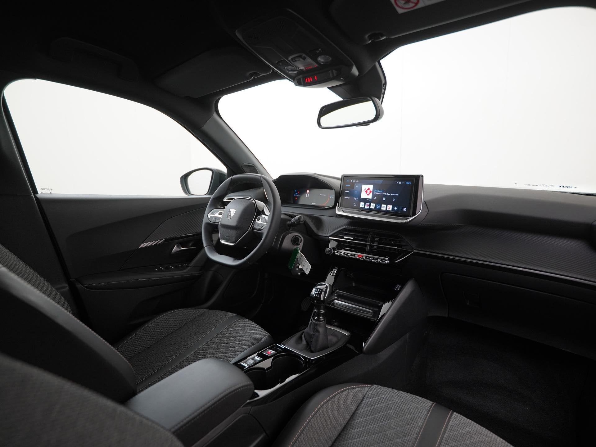 Peugeot 2008 1.2 PureTech 100 Allure | Digital Cockpit | Zon, Auto's, 101 pk, Gebruikt, Euro 6, 1199 cc