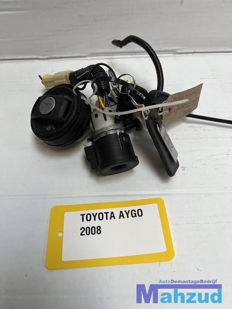 TOYOTA AYGO contactslot set 2005-2014, Info@toyota.co.jp, Gebruikt, Toyota Motor Corporation, Toyota