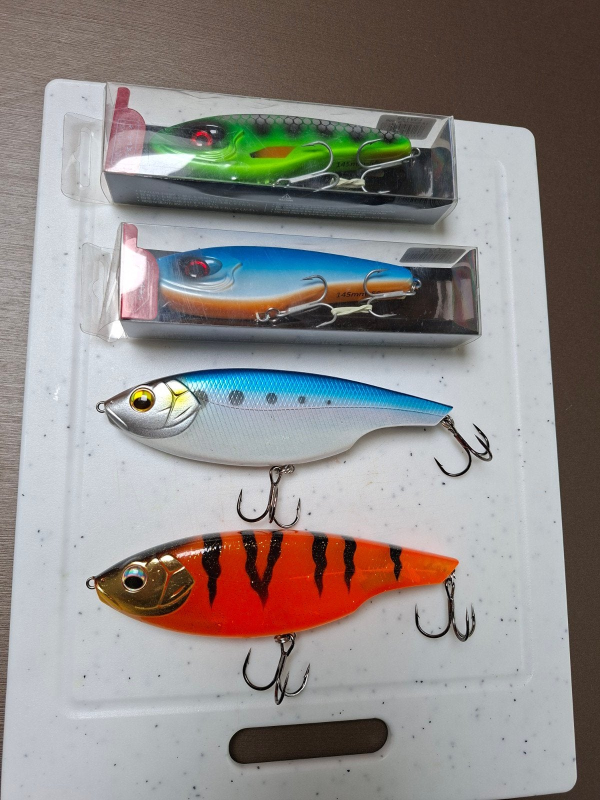4 Nieuwe Jerkbaits, incl. 2 Sebile Lipless Gliders, Ophalen of Verzenden, Nieuw