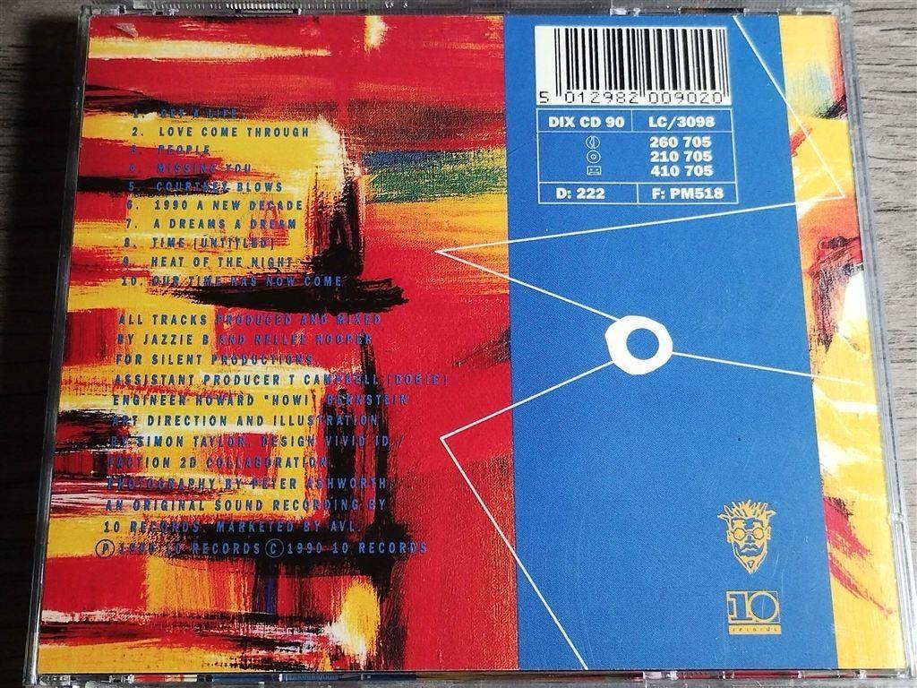 Soul II Soul - Volume II [1990 A New Decade], Cd's en Dvd's, Cd's | R&B en Soul, Ophalen of Verzenden, Zo goed als nieuw