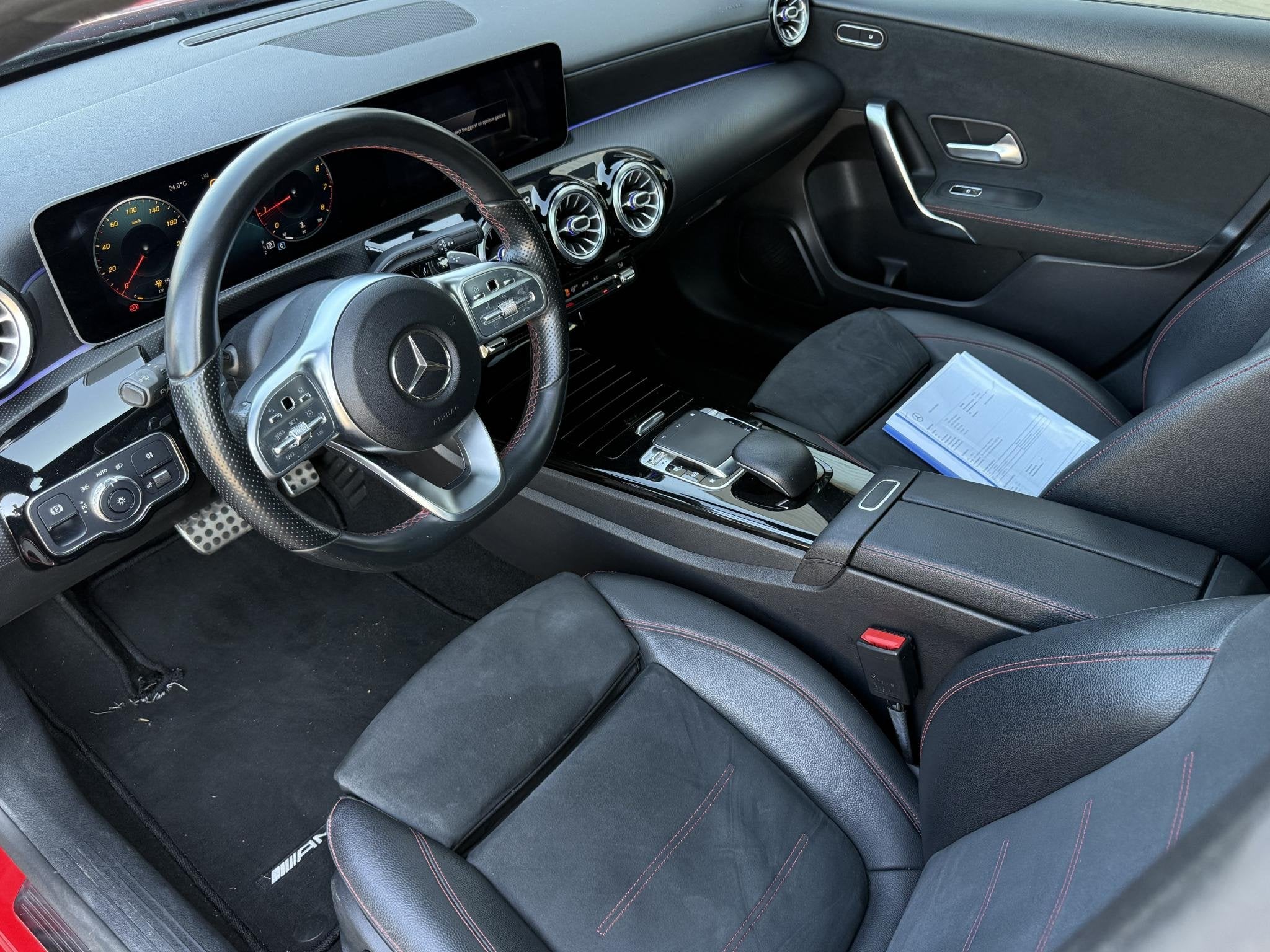 Mercedes-Benz A-Klasse 200 AMG Pano | Widescreen | Sfeerverl, Auto's, Mercedes-Benz, Stof, Gebruikt, 4 cilinders, 163 pk