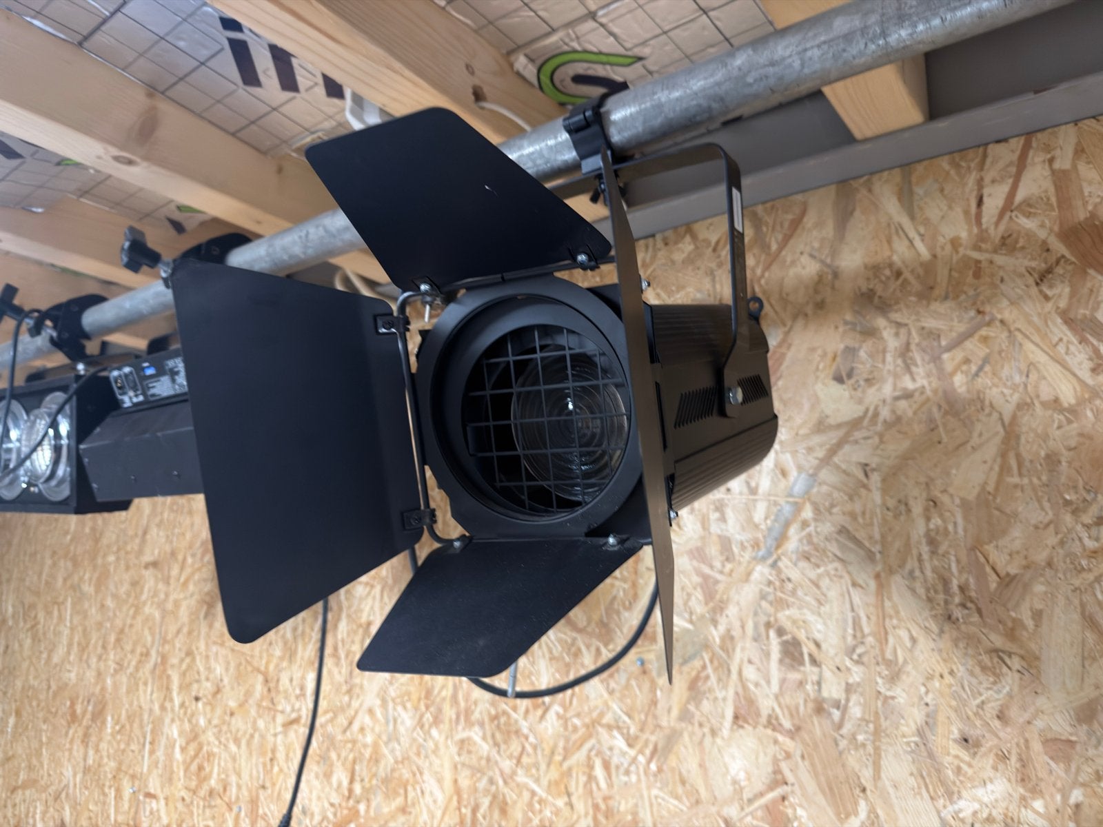 Stagebeam MK1 300/500W Fresnel Black - Professionele Spot, Ophalen of Verzenden, Gebruikt