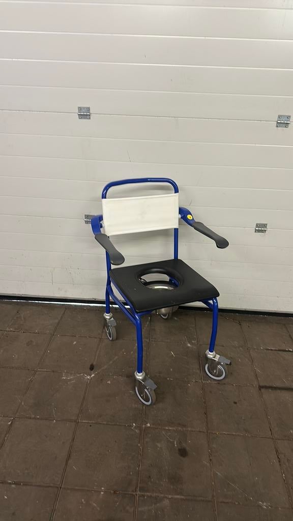 Po stoel met ondersteek, Ophalen, ...., ..., Zo goed als nieuw