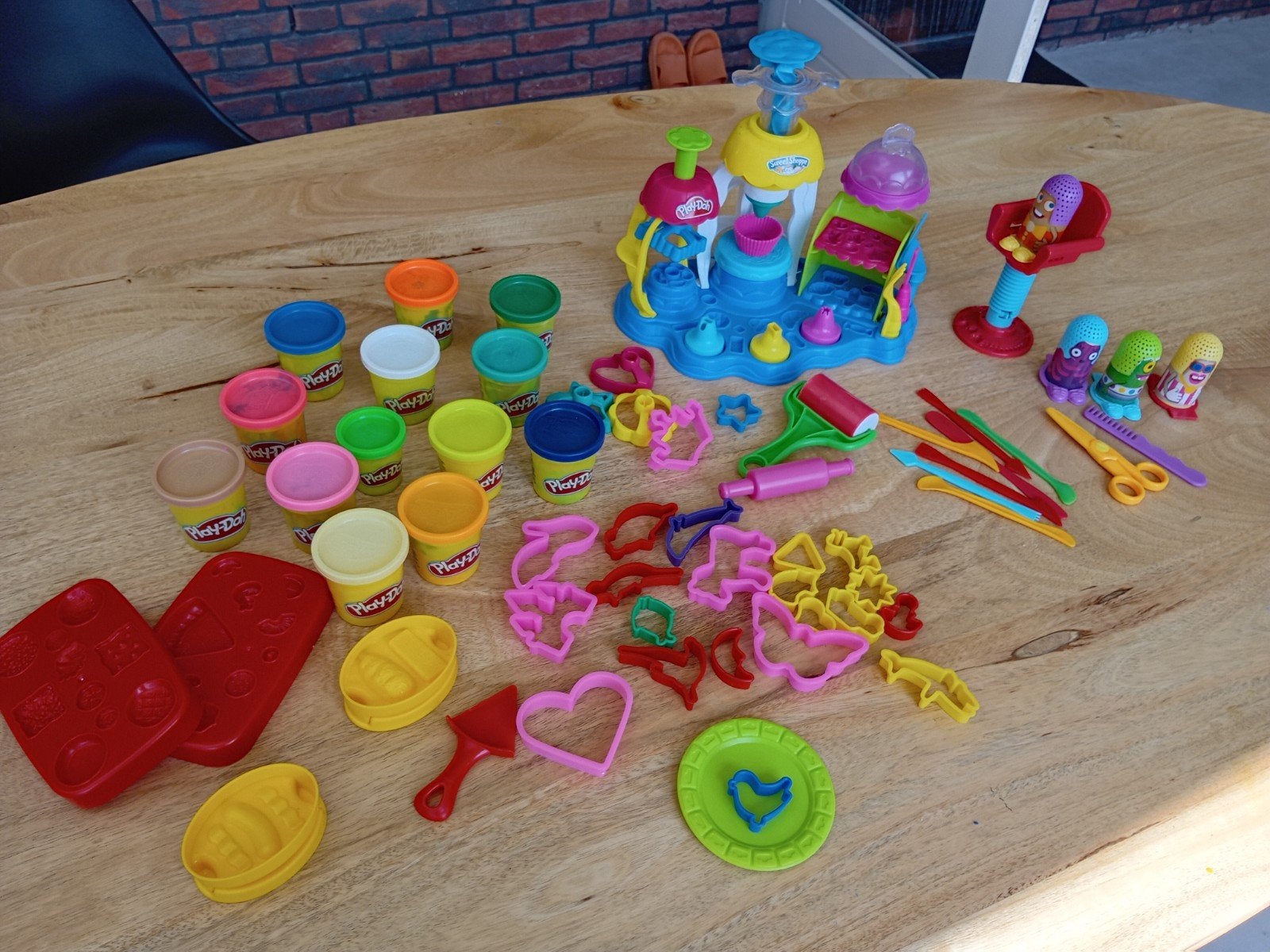 playdoh speelset inclusief potjes klei, Gebruikt, Overige thema's, Meerkleurig, Ophalen of Verzenden