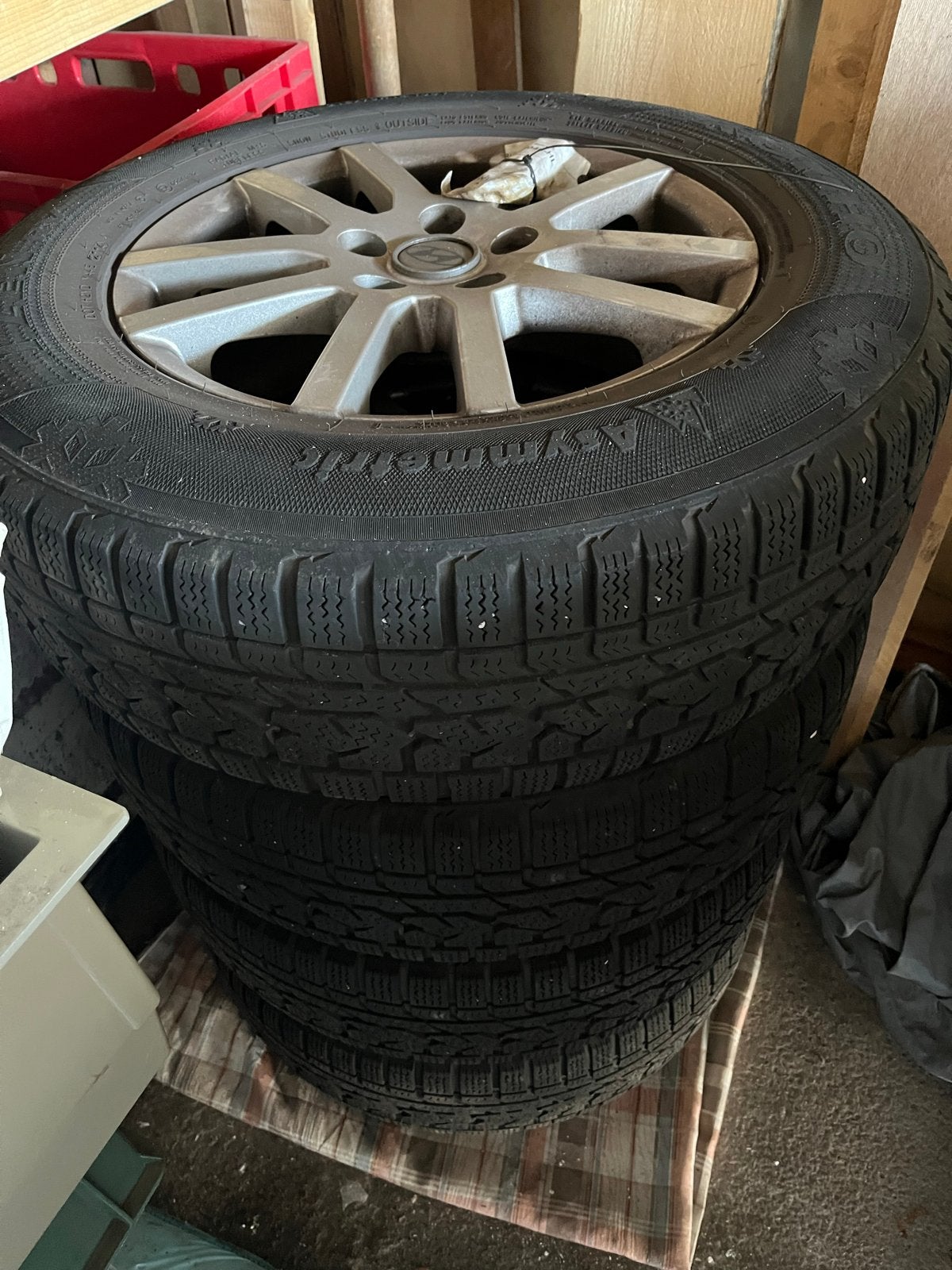 Winterbanden voor Hyundai Tucson 215/70R16, Ophalen, Gebruikt