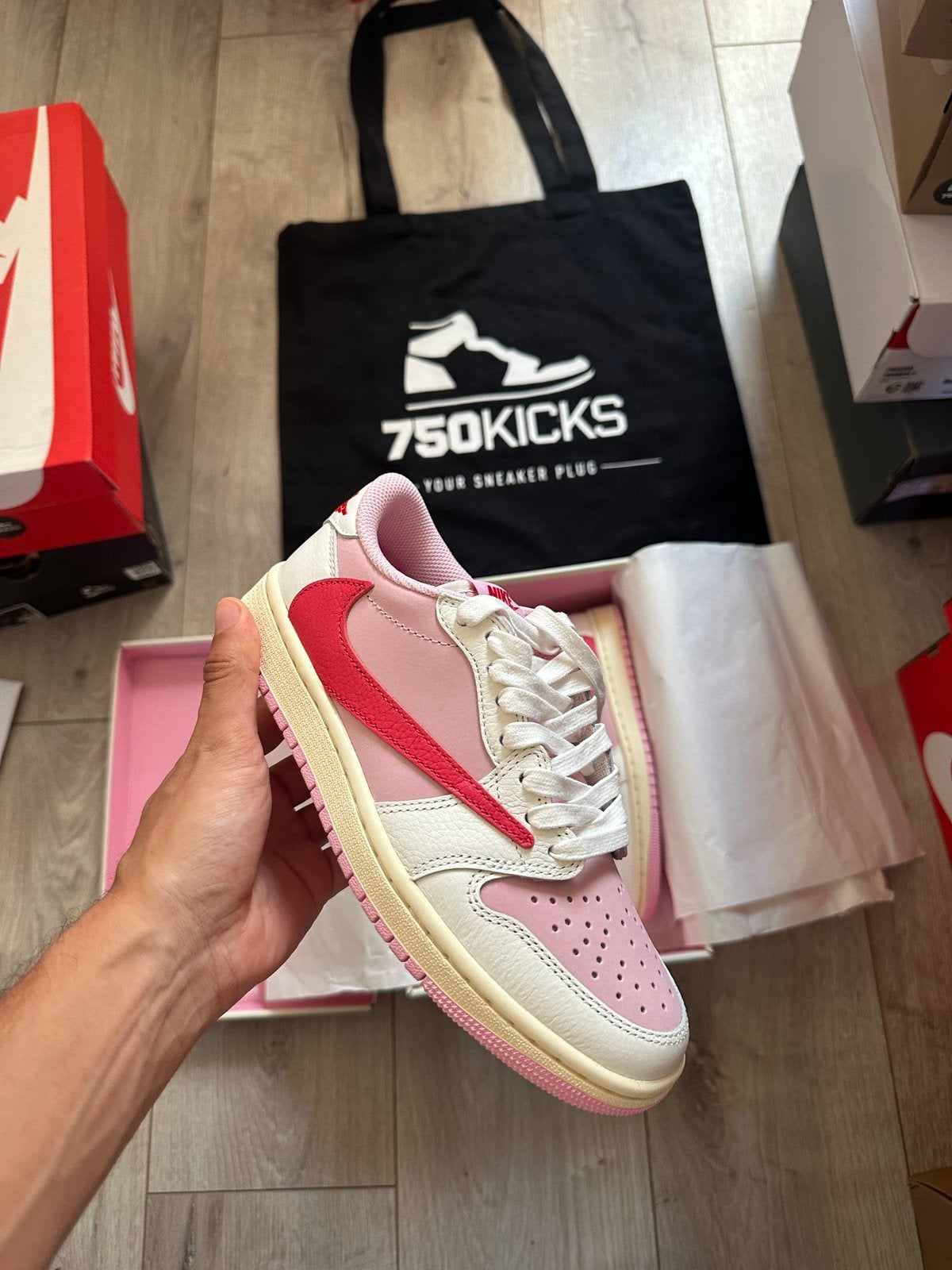 Jordan 1 Retro Low Travis Scott Sail Tropical Pink 37,5 37.5, Nieuw, Ophalen of Verzenden, Sneakers of Gympen, Roze