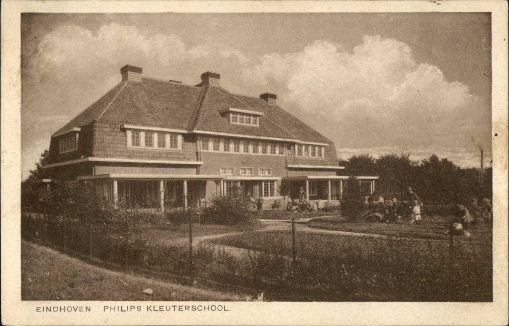 Eindhoven Philips kleuterschool 1929., Verzamelen, Ophalen, 1920 tot 1940, Gelopen, Noord-Brabant