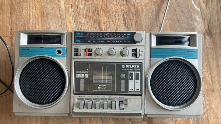 Retro radio. Jaren 80, Ophalen of Verzenden, Gebruikt, Radio