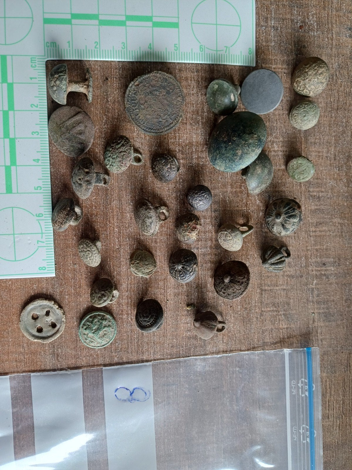 Bodemvondst groot lot knopen uit de Betuwe, Ophalen of Verzenden, Gebruikt
