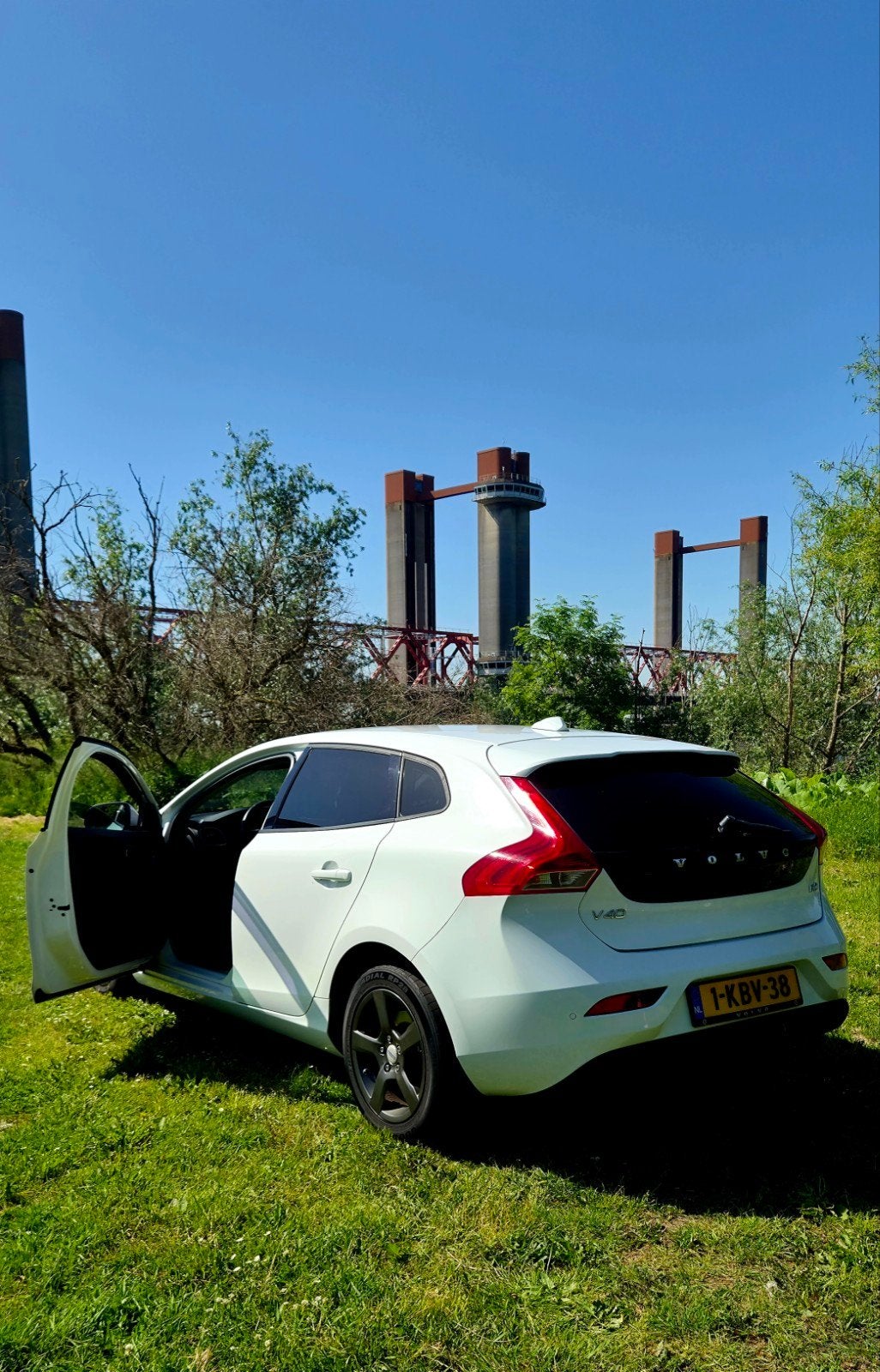 Volvo V40 1.6 D2 115PK 2013 Wit, Auto's, Volvo, Particulier, V40, Diesel, A, Hatchback, Handgeschakeld, Origineel Nederlands, Wit