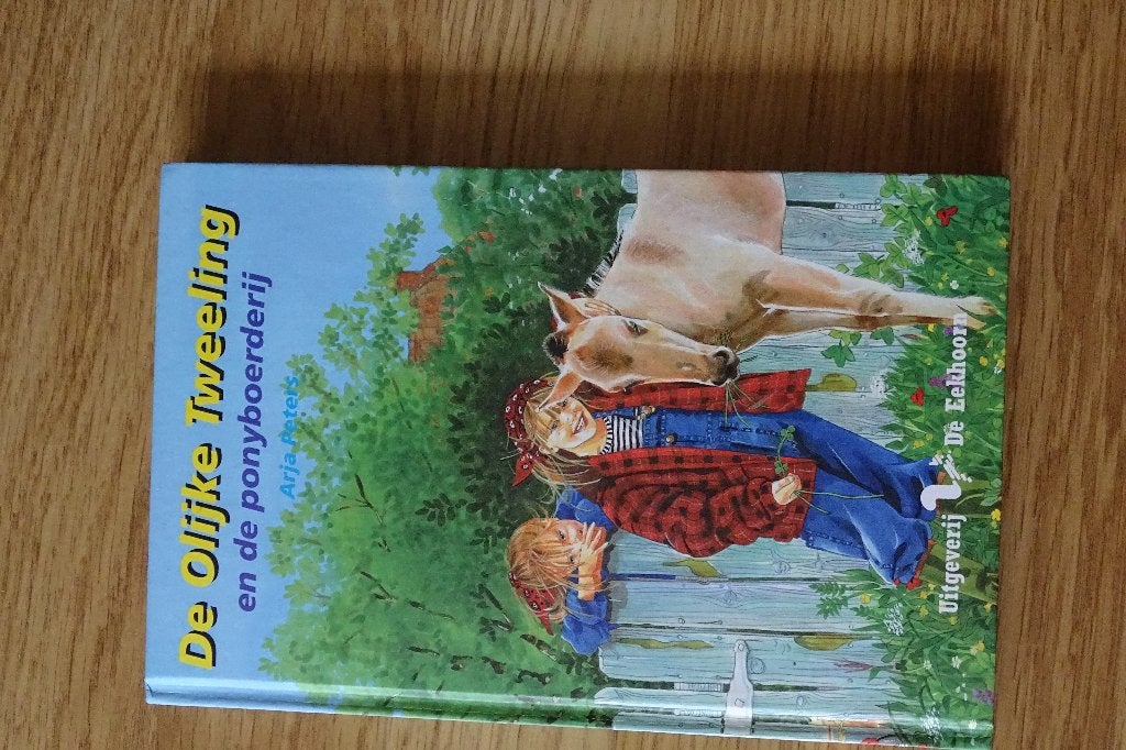 Boek De Olijke Tweeling De uitgeverij De Eekhoorn,, Ophalen of Verzenden, Nieuw, Fictie algemeen