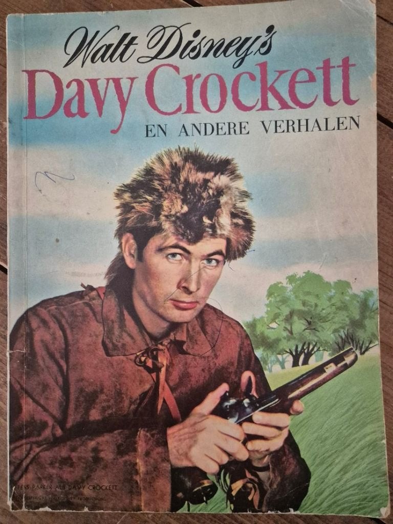 Vintage Walt Disney's Davy Crockett en andere verhalen 1957, Eén stripboek, Ophalen of Verzenden, Gelezen