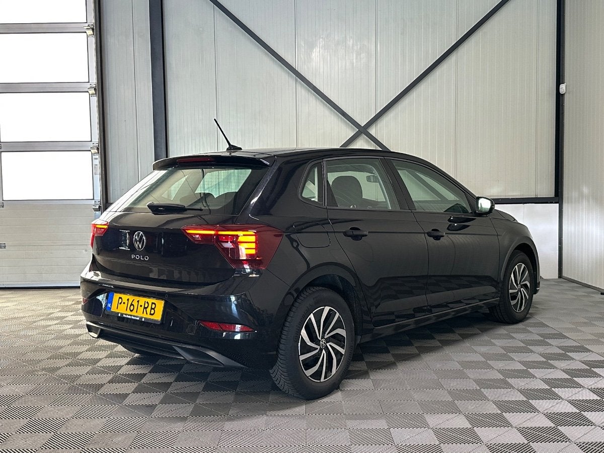 Volkswagen Polo 1.0 TSI | Life Business 5-Drs | Airco | Navi, Gebruikt, Euro 6, 1072 kg, Zwart