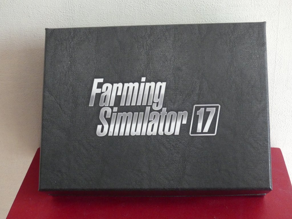 Farming simulator 17 Collector's edition, Spelcomputers en Games, Games | Pc, Zo goed als nieuw, Simulatie, 1 speler, Vanaf 3 jaar