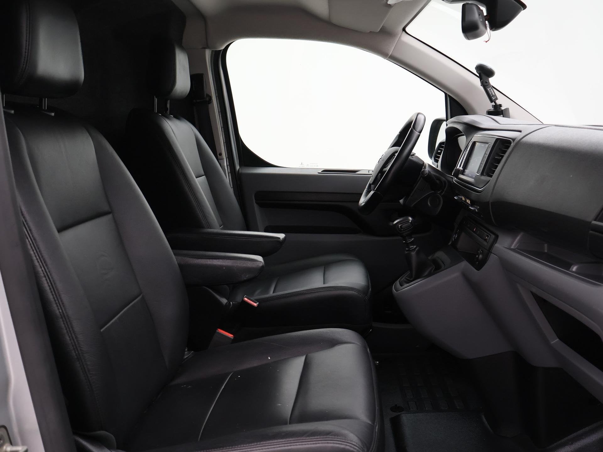 Toyota PROACE Worker 2.0 D-4D LONG + 2 SCHUIFDEUREN | LEDER, Auto's, Gebruikt, Euro 6, 4 cilinders, 2500 kg