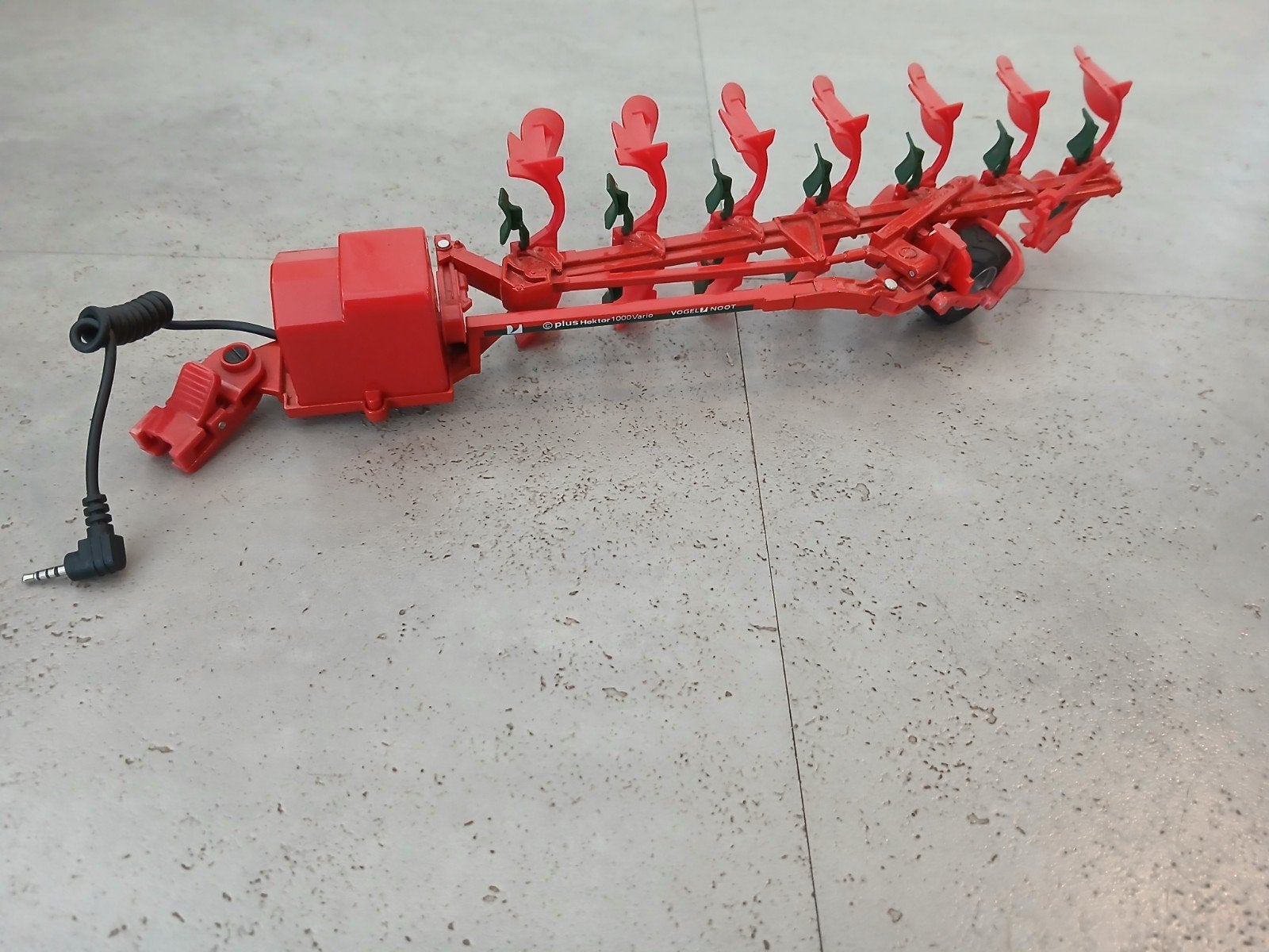 Siku Control Plus Hektor 1000Vario Vogel & Noot Ploeg 1:32, Ophalen of Verzenden, Zo goed als nieuw, Tractor of Landbouw, SIKU