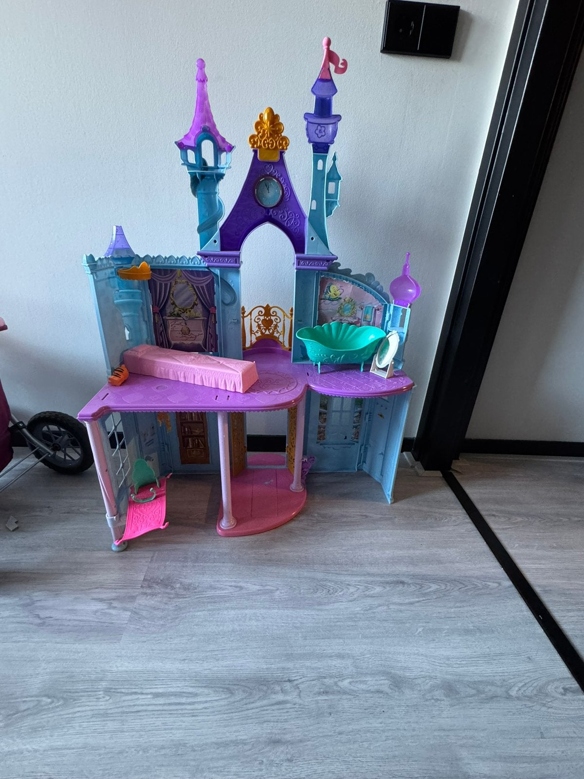 Disney kasteel, Kinderen en Baby's, Ophalen, Zo goed als nieuw