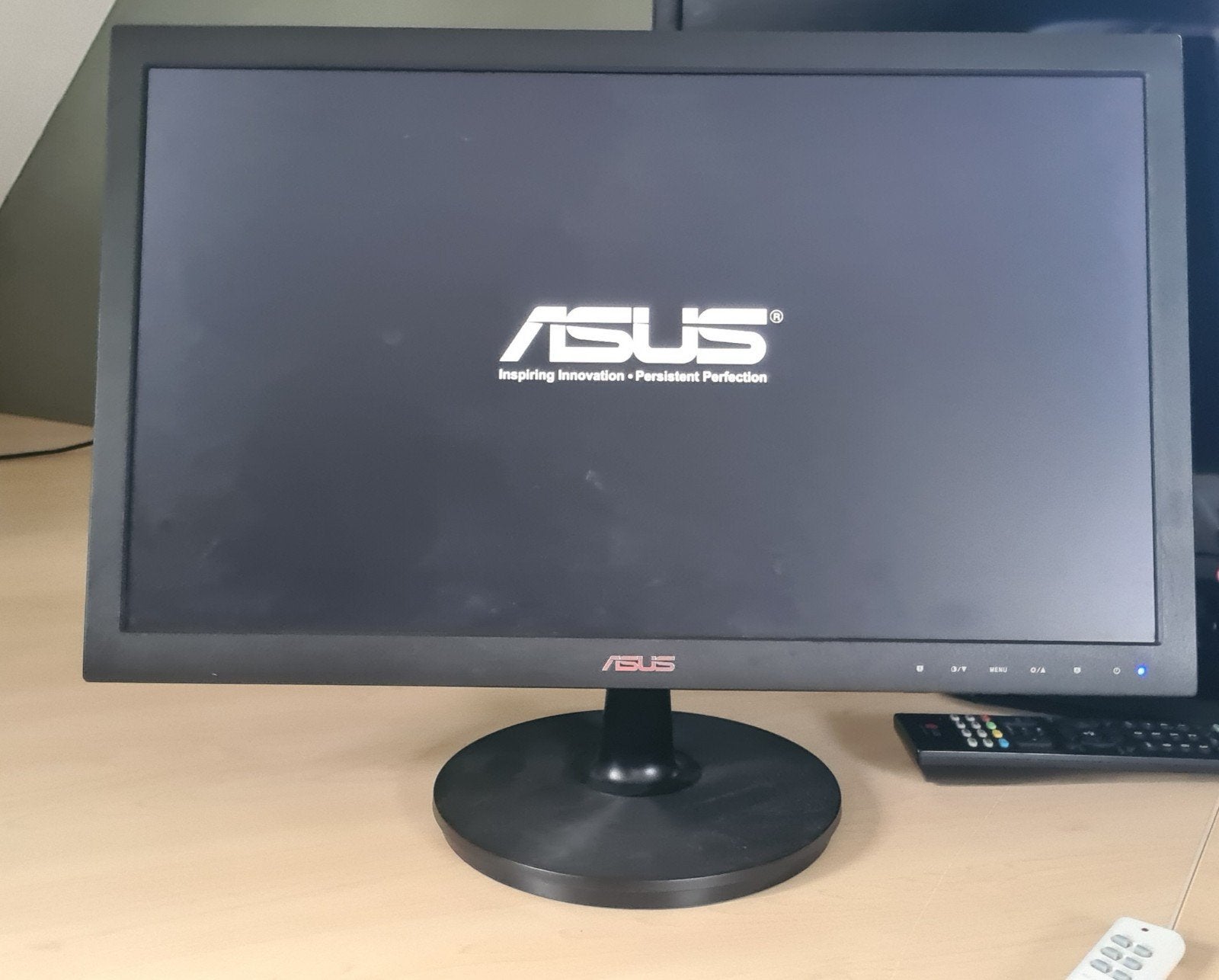 ASUS VS228NE Zwart, Ophalen, Gebruikt, 3 tot 5 ms, ASUS