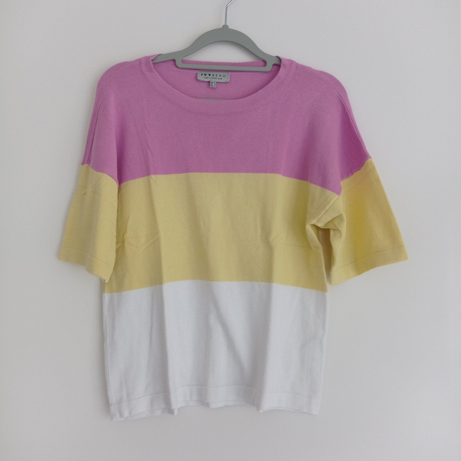 Ivy Beau shirt lila / geel / wit maat 36, Kleding | Dames, T-shirts, Geel, Ophalen of Verzenden, Korte mouw, Ivy Beau
