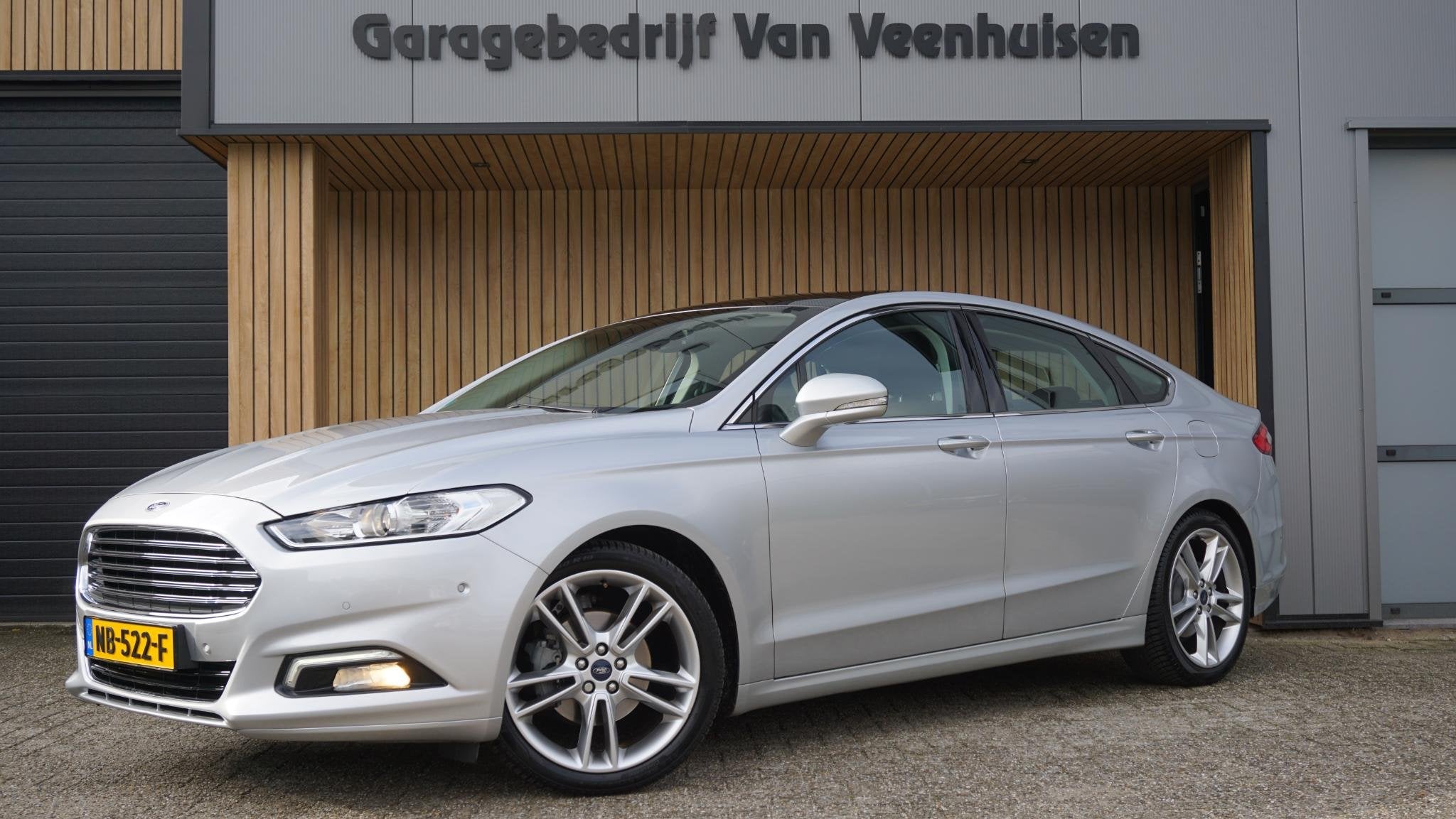 Ford Mondeo 1.5 160pk Titanium Pano.Dak Keyless Navi 19inch, Voorwielaandrijving, Stof, Euro 6, 4 cilinders