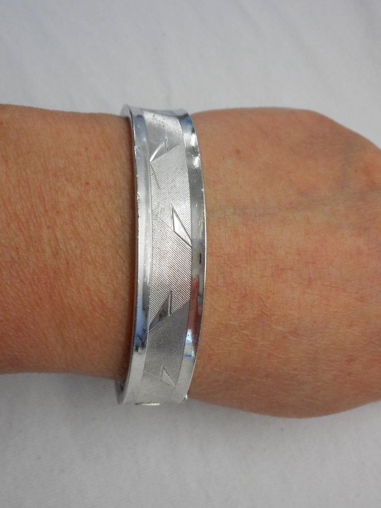 Zilveren prachtige antieke armband met scharnier nr.220