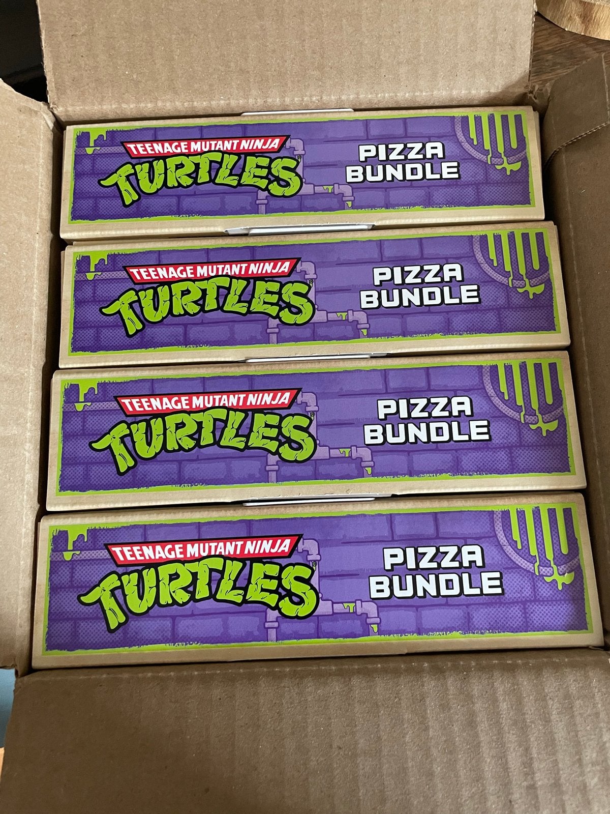 Magic: The Gathering TMNT Pizza Bundle (4 stuks), Hobby en Vrije tijd, Verzamelkaartspellen | Magic the Gathering, Ophalen of Verzenden