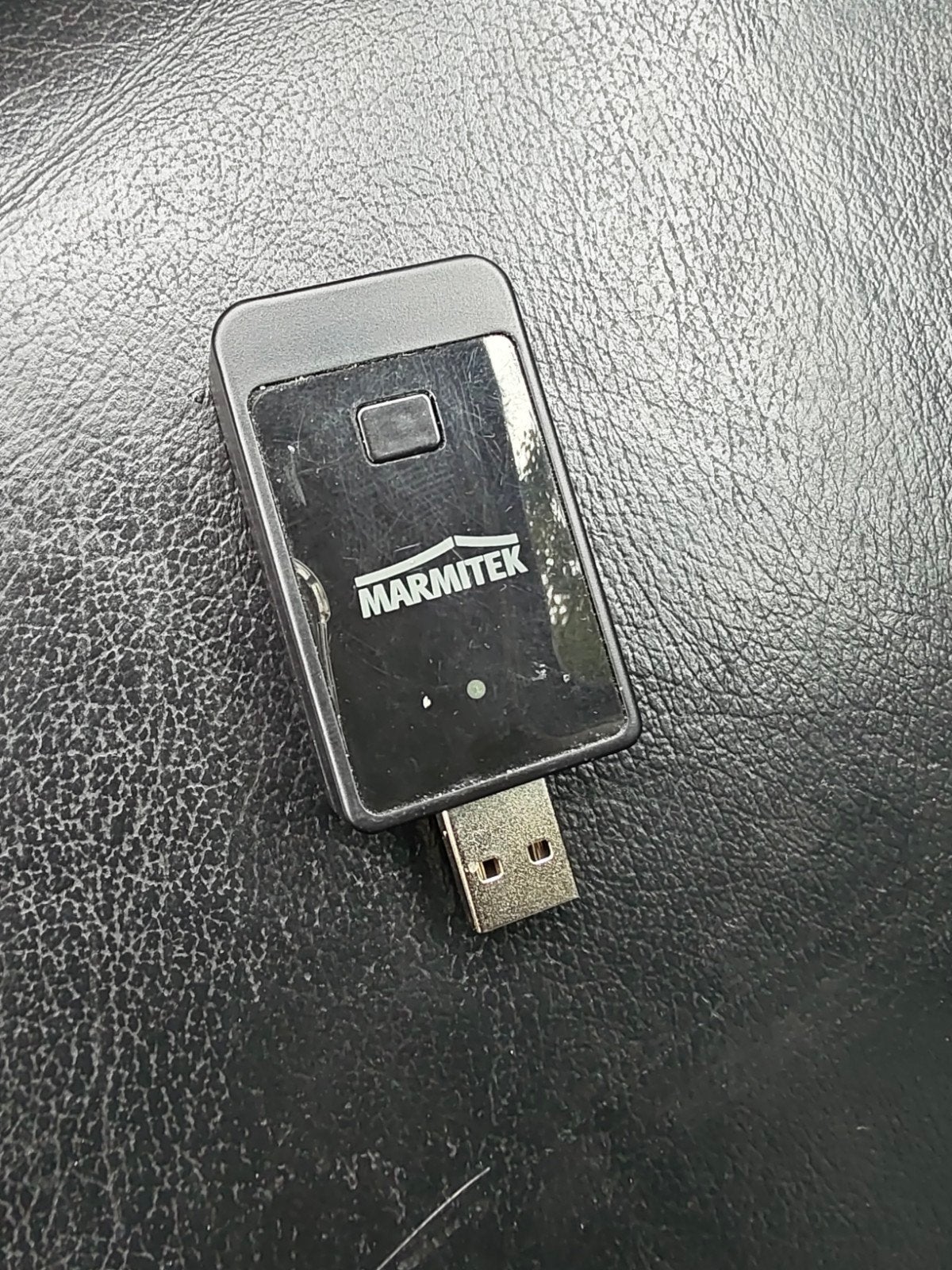 Marmitek BoomBoom 50 Bluetooth Audio Transmitter, Ophalen of Verzenden, Gebruikt, Minder dan 2 meter, Overige kabels