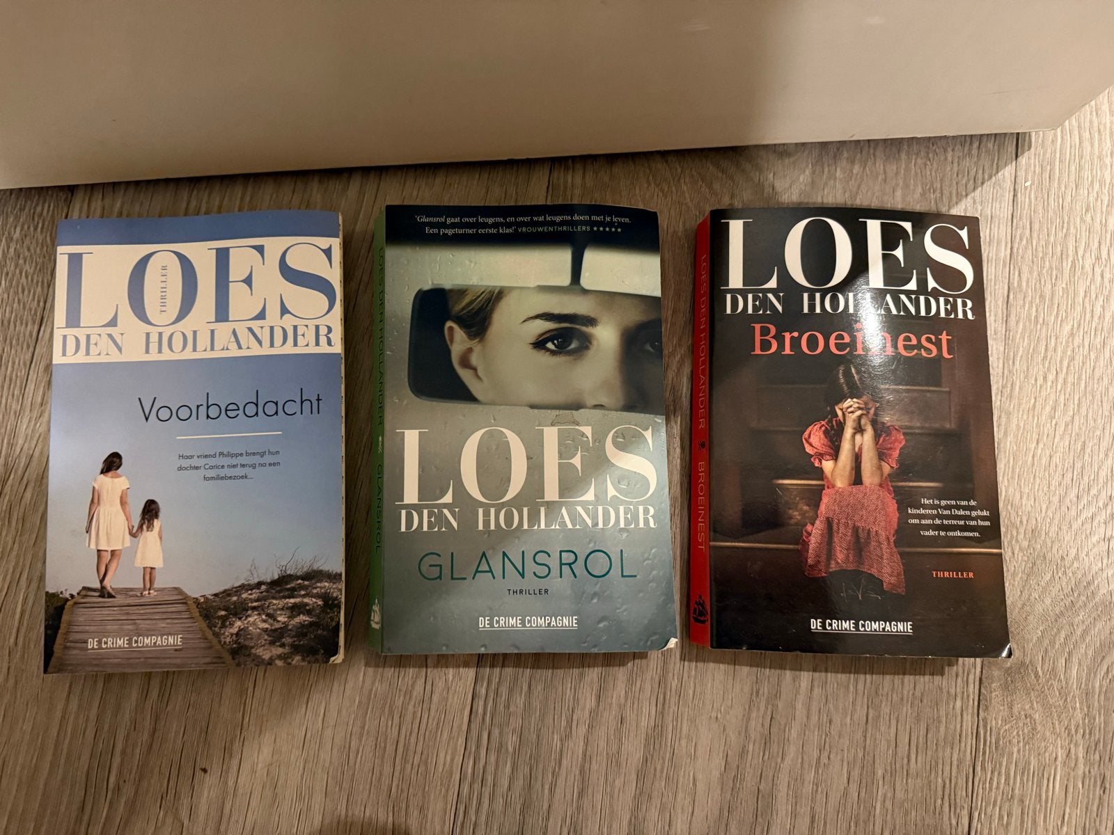 Loes den Hollander Thriller Boeken - 3 Stuks, Ophalen of Verzenden, Gelezen, Nederland