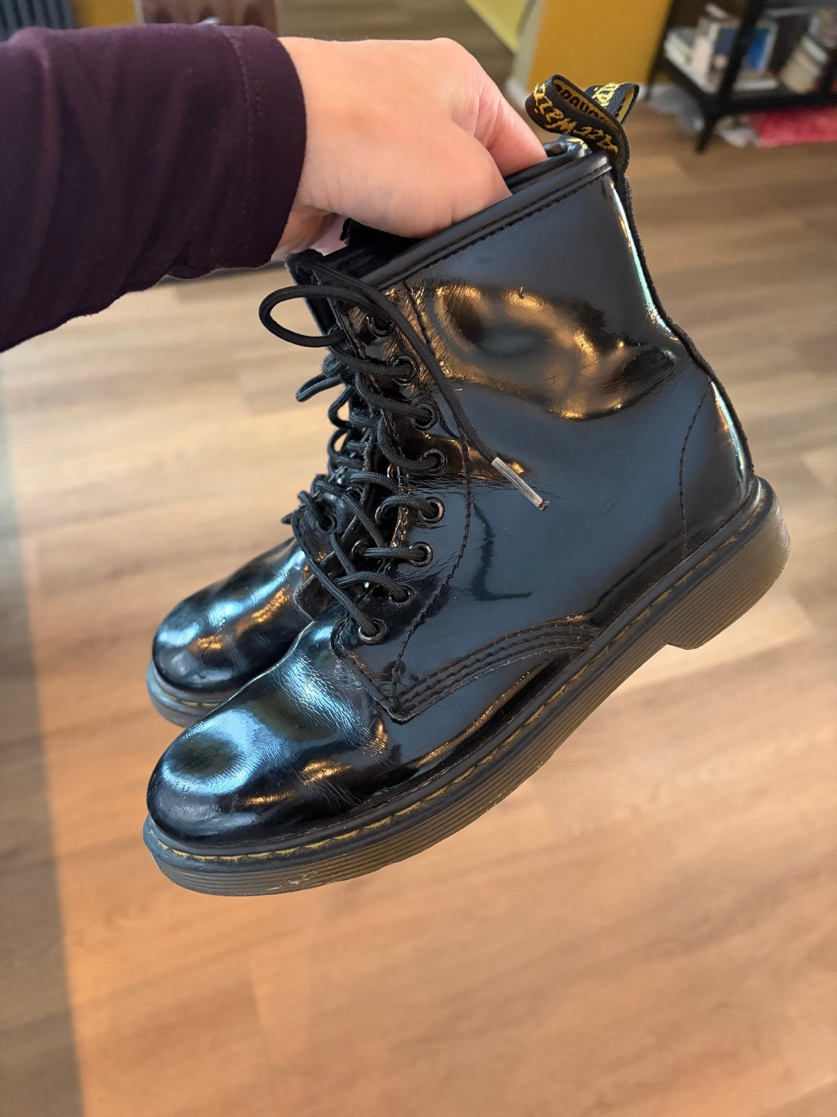 Dr Martens laarzen maat 34 - Zwart lak, Gebruikt, Meisje, Ophalen of Verzenden, Laarzen