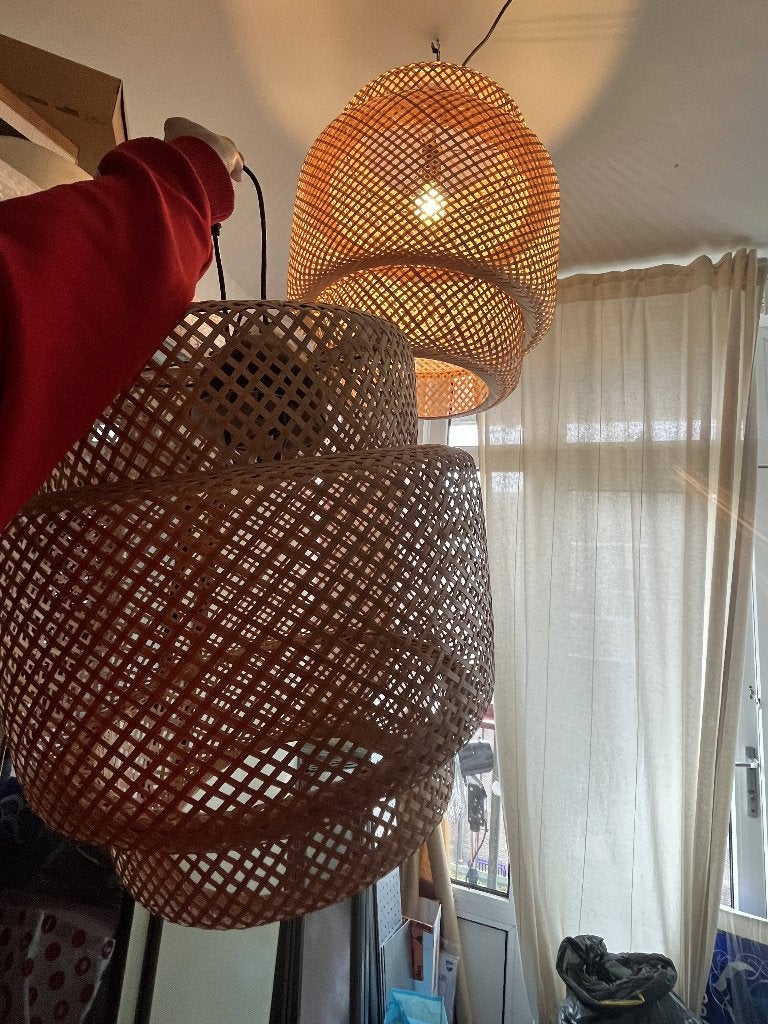 IKEA grote bamboe hanglampen, 2x - rotan stijl, Ophalen, Natuurlijk materiaal, E27 (groot), Zo goed als nieuw