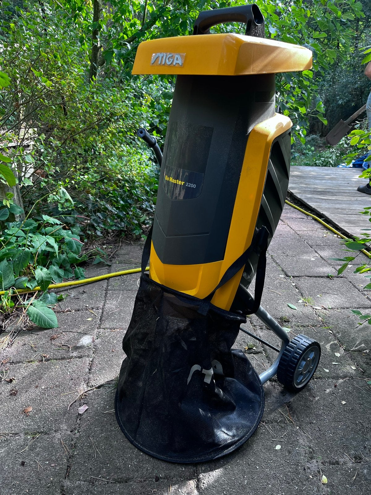 Stiga Bio Master 2200 hakselaar / versnipperaar, Ophalen, Zo goed als nieuw, Elektrisch, Met opvangzak
