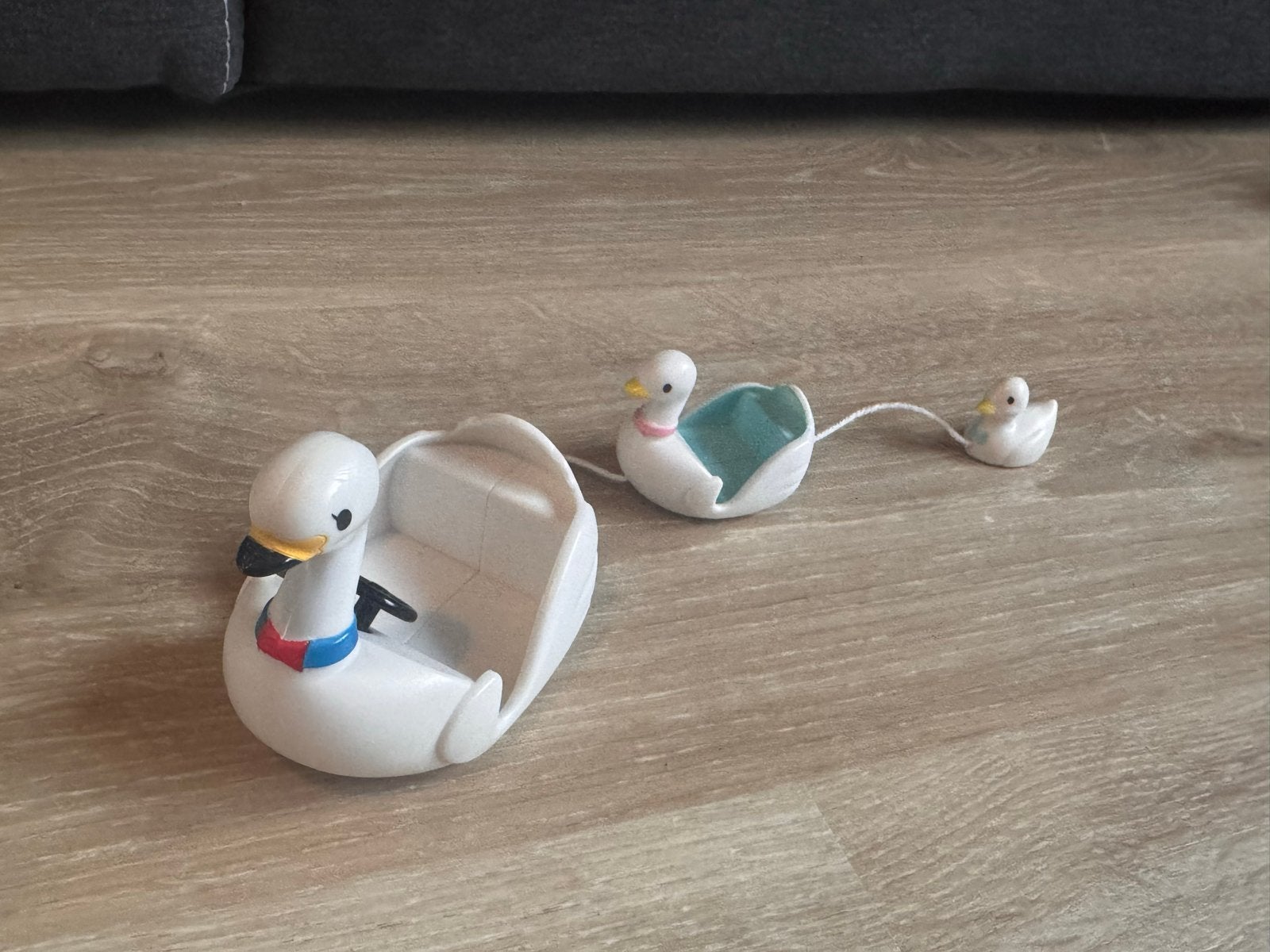 Sylvanian Families: Zwanenbootjes, Kinderwagen & Stapelbed, Ophalen of Verzenden, Gebruikt, Jongen of Meisje