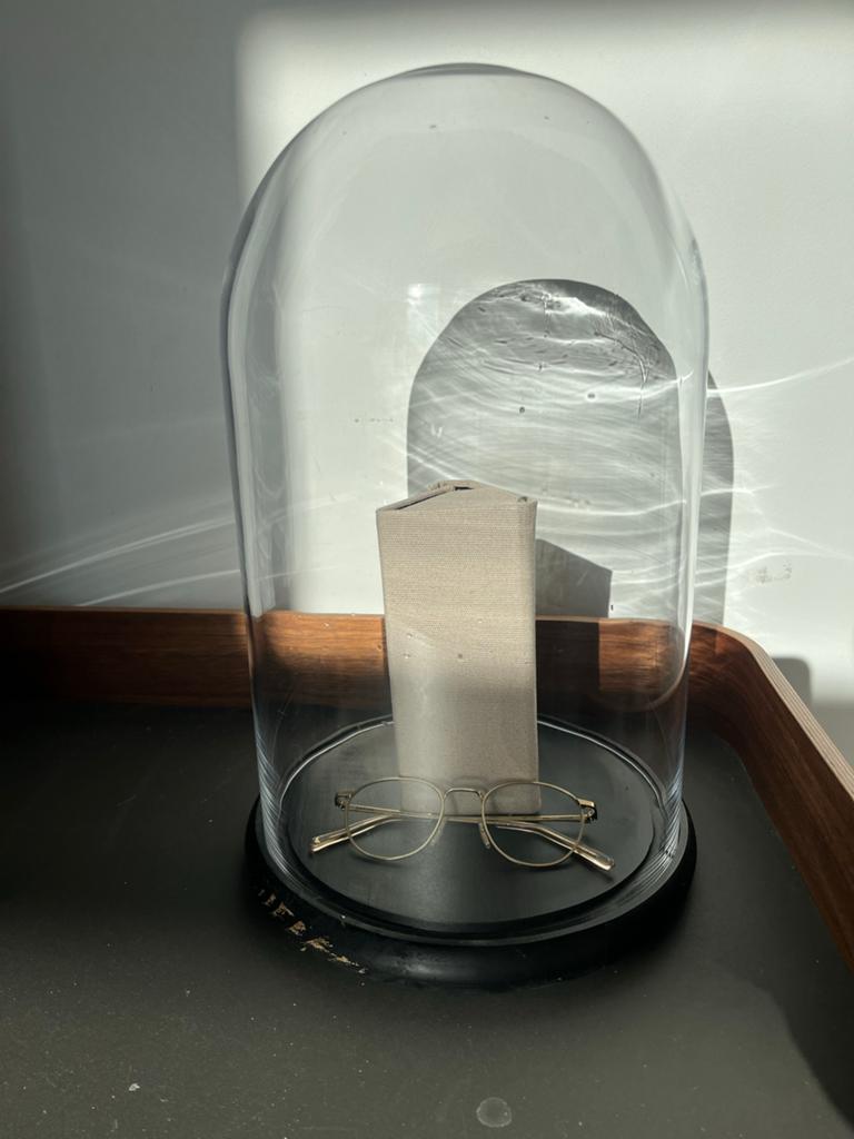 Vintage glazen stolp met houten voet - Decoratief object, Ophalen of Verzenden, Gebruikt