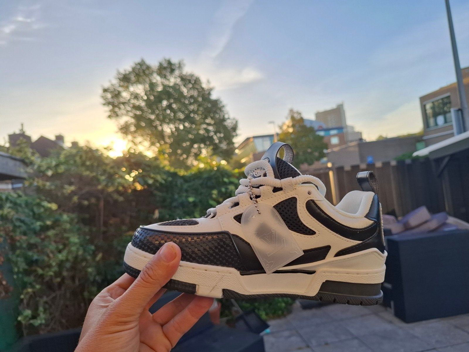 Louis Vuitton Sneakers Maat 37 - Zwart/Wit, Zwart, Nieuw, Ophalen of Verzenden, Sneakers of Gympen