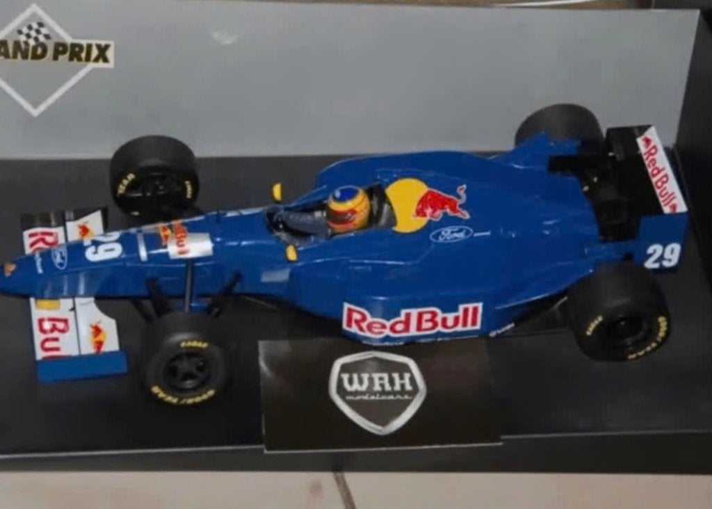 1:18 F1 SAUBER C14 RED BULL WENDLINGER Minichamps WRH, Hobby en Vrije tijd, Modelauto's | 1:18, Verzenden, Zo goed als nieuw, Auto